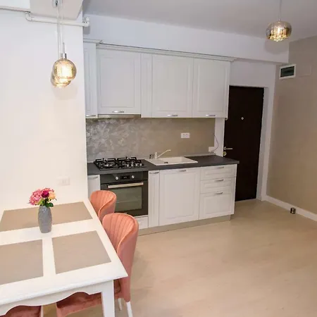 Apartament Bebe Luxury 아파트 Năvodari